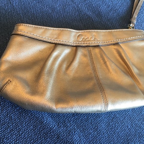 Coach purse!  Golden color - Picture 3 of 6
